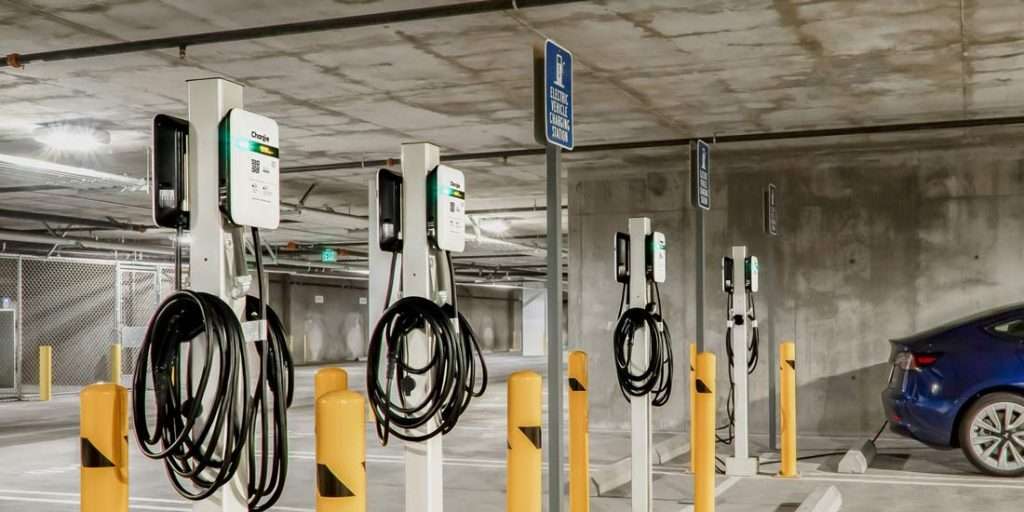 Solar Networks | Commercial EV Chargers